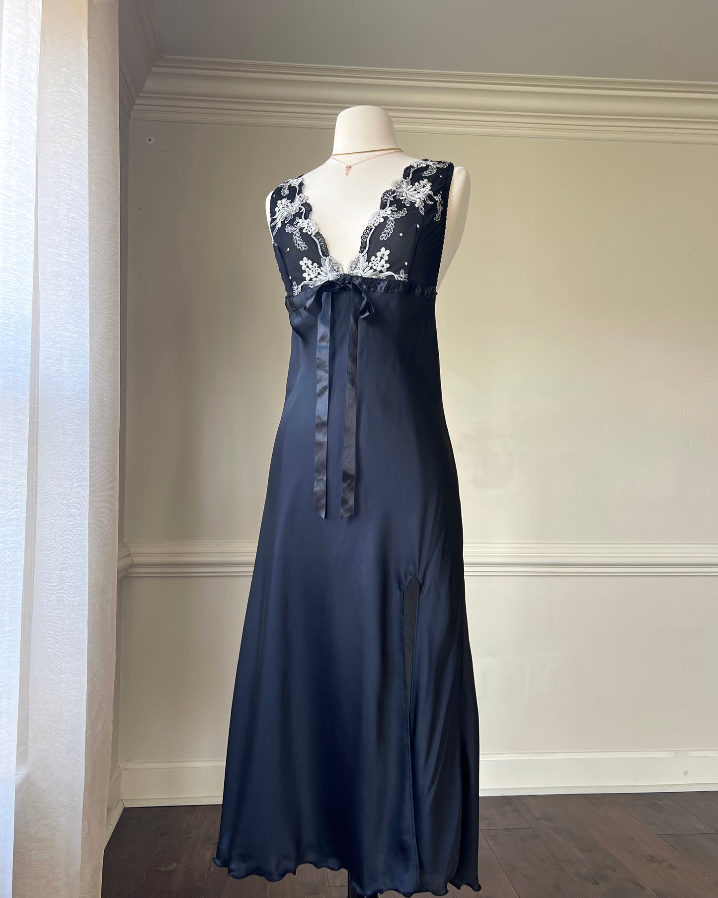 Luxurious VeraWang Satin Maxi Slip Dress featuring White Floral Embroidery Bustier Detail