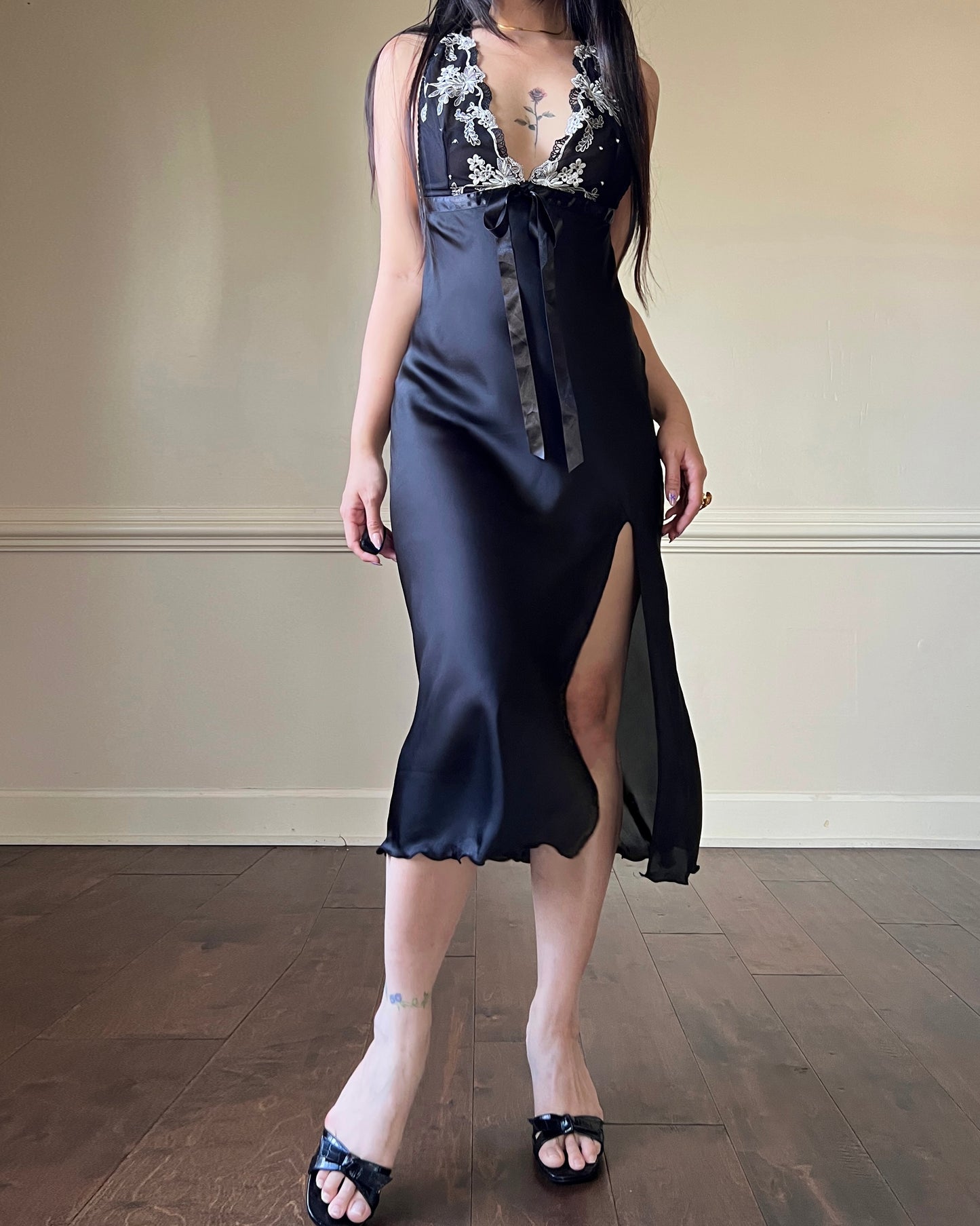 Luxurious VeraWang Satin Maxi Slip Dress featuring White Floral Embroidery Bustier Detail