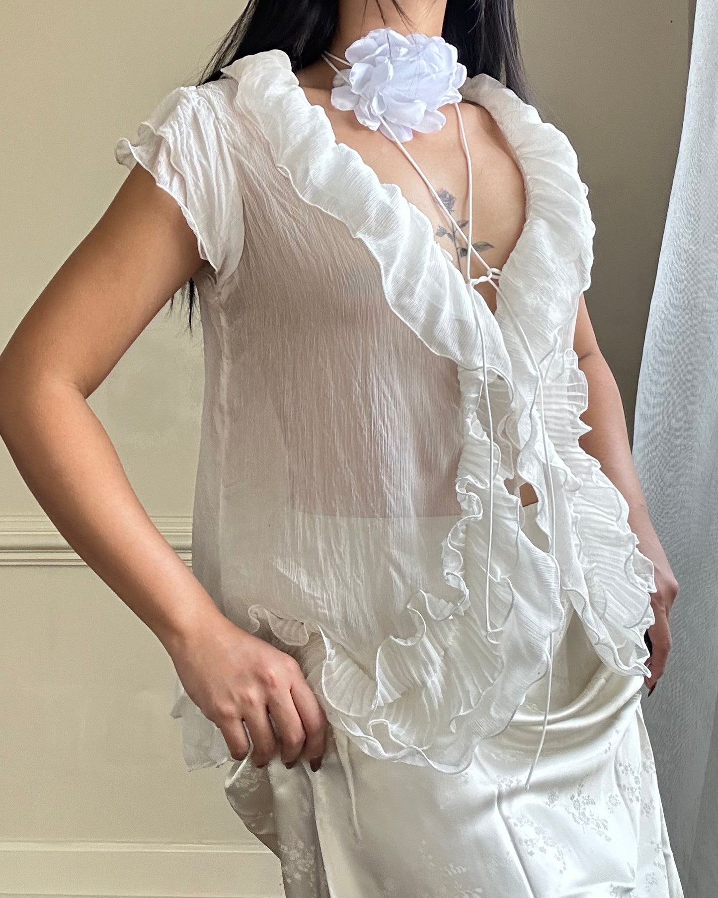 Stunning Rop featuring Layered Ruffled Details with Crinkled Material