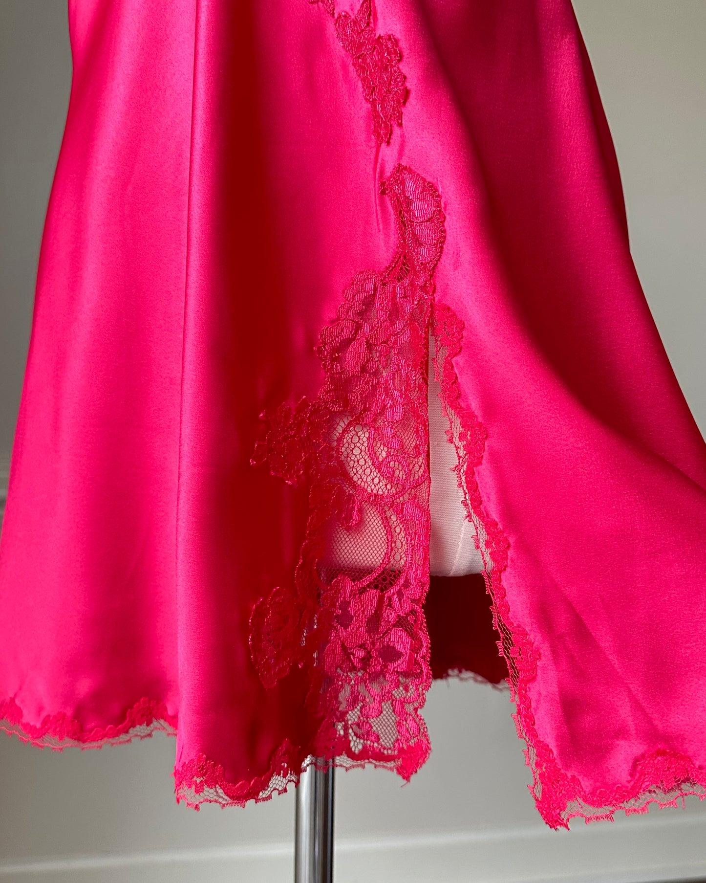 Victoria’s Secret Sultry Red Slip Dress featuring Lace Embroidery Lining
