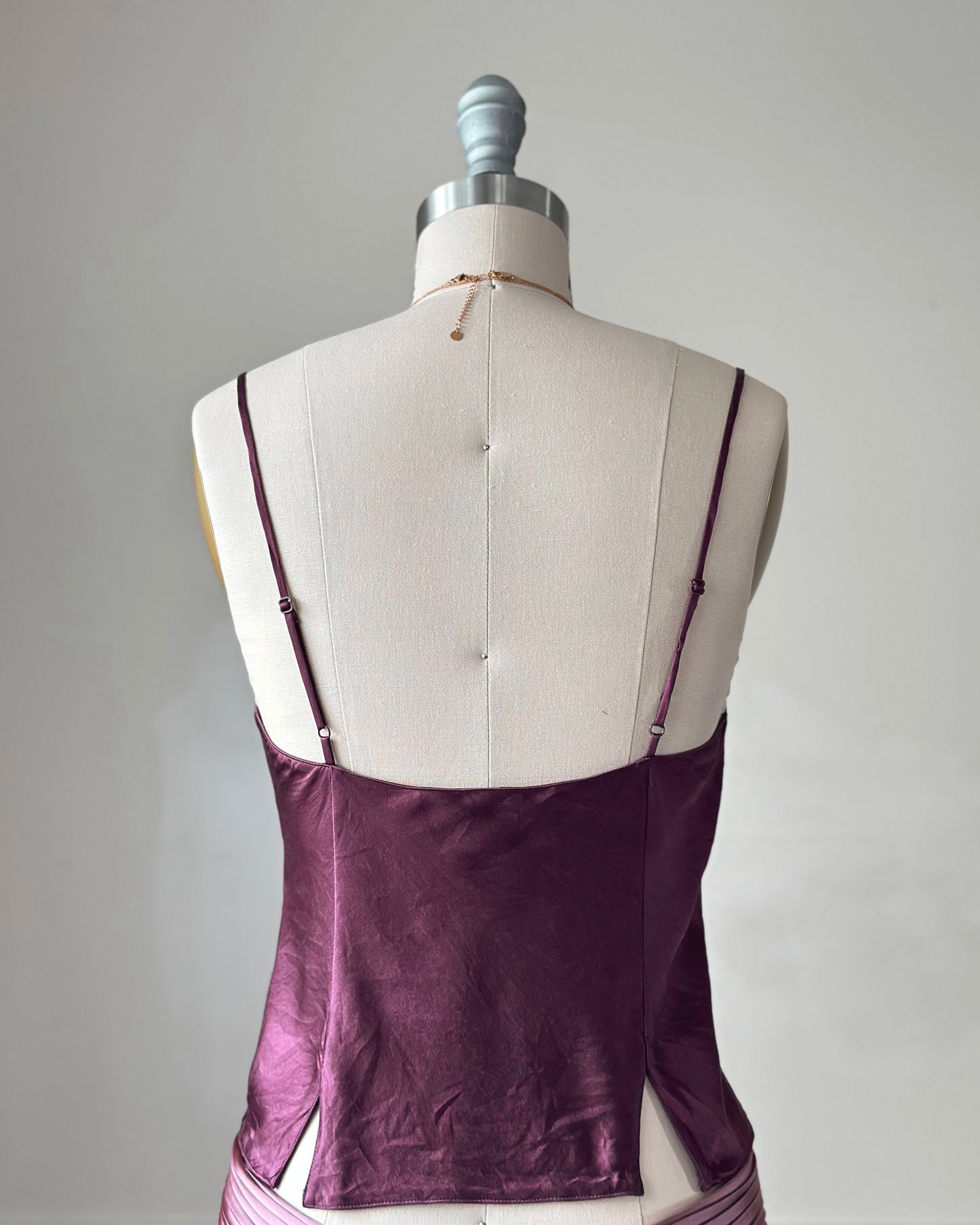 Vintage Victoria’s Secret 100% silk plum camisole top