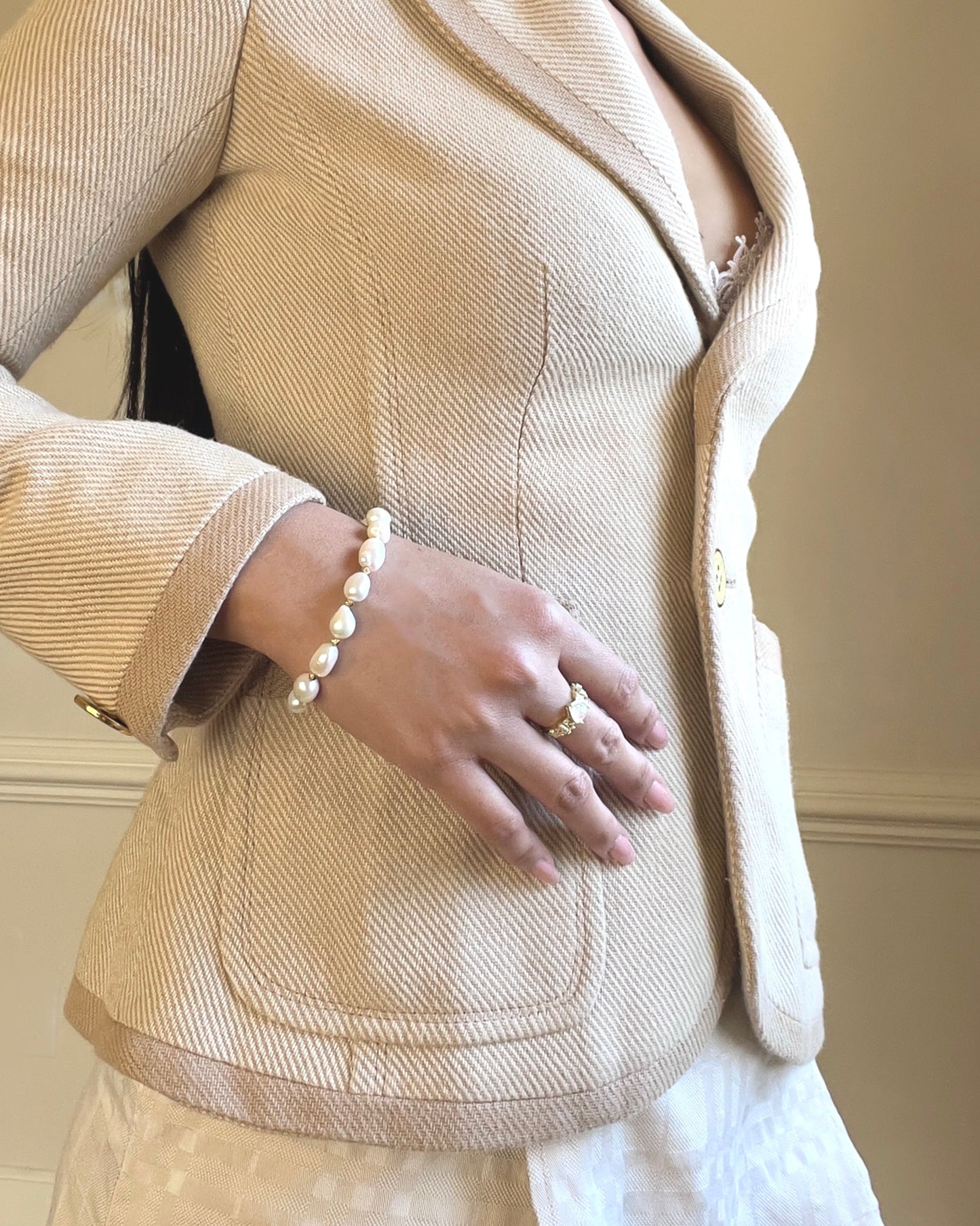 Timeless Burberry Tailored Corduroy Blazer in Light Tan