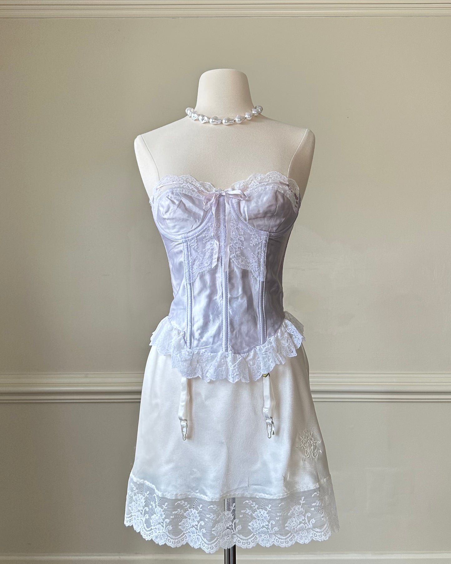 Satin Frederick's of Hollywood Strapless Corset in Light Iris Purple