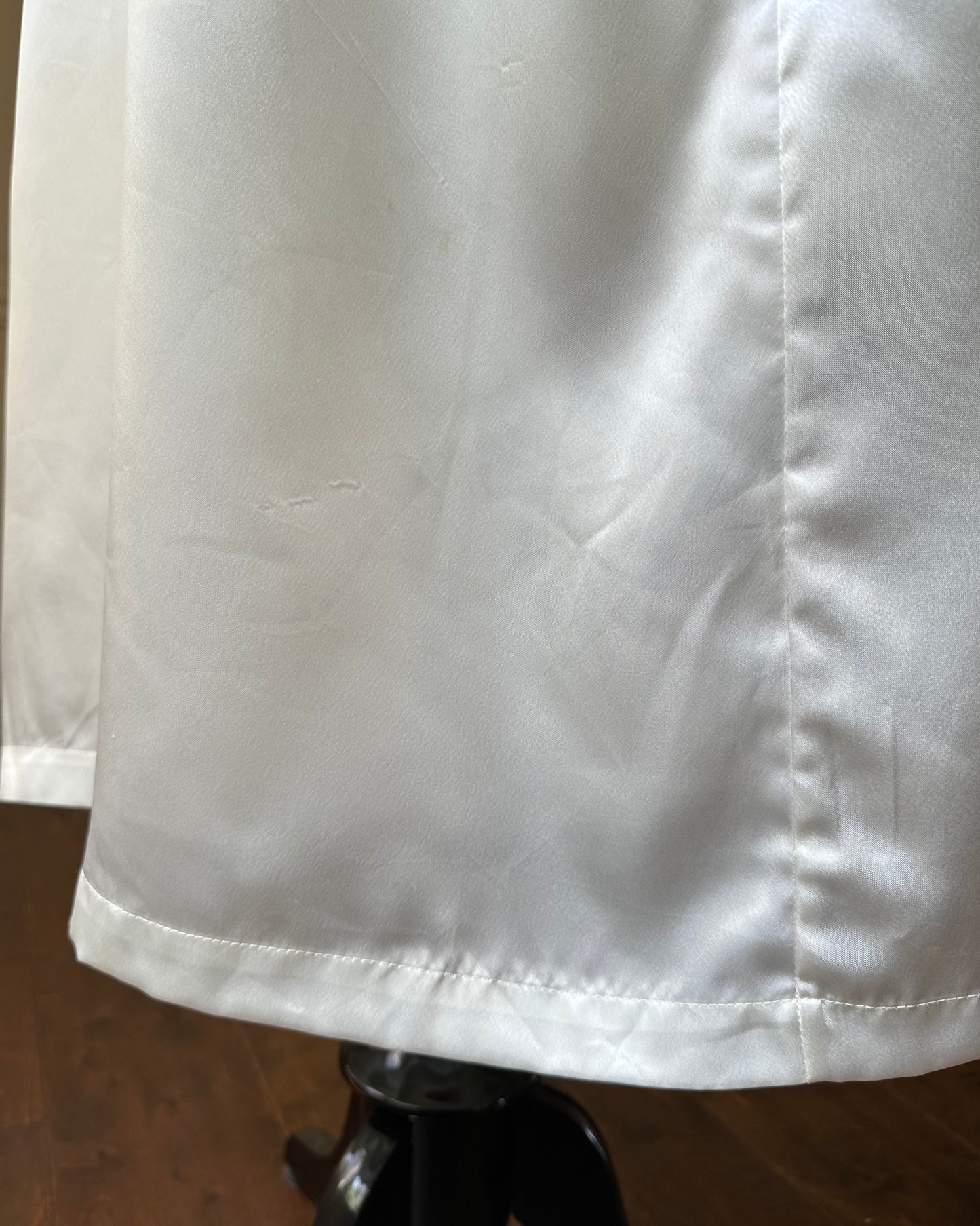 Valmode’s Vintage Set includes Maxi Dress + Matching Long Sleeve Robes