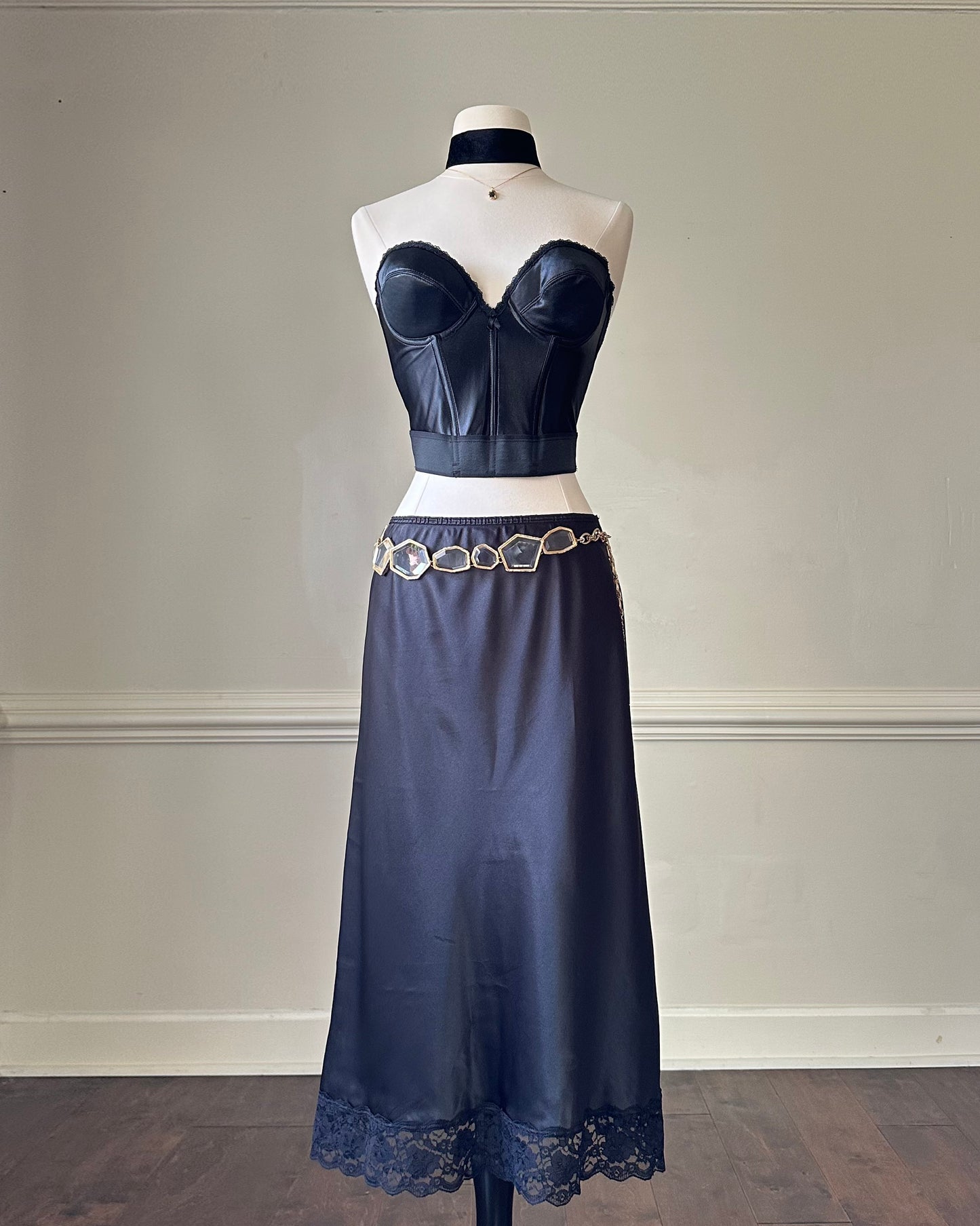 RARE Victoria’s Secret Strapless Bustier Corset with Defined Frame Bone