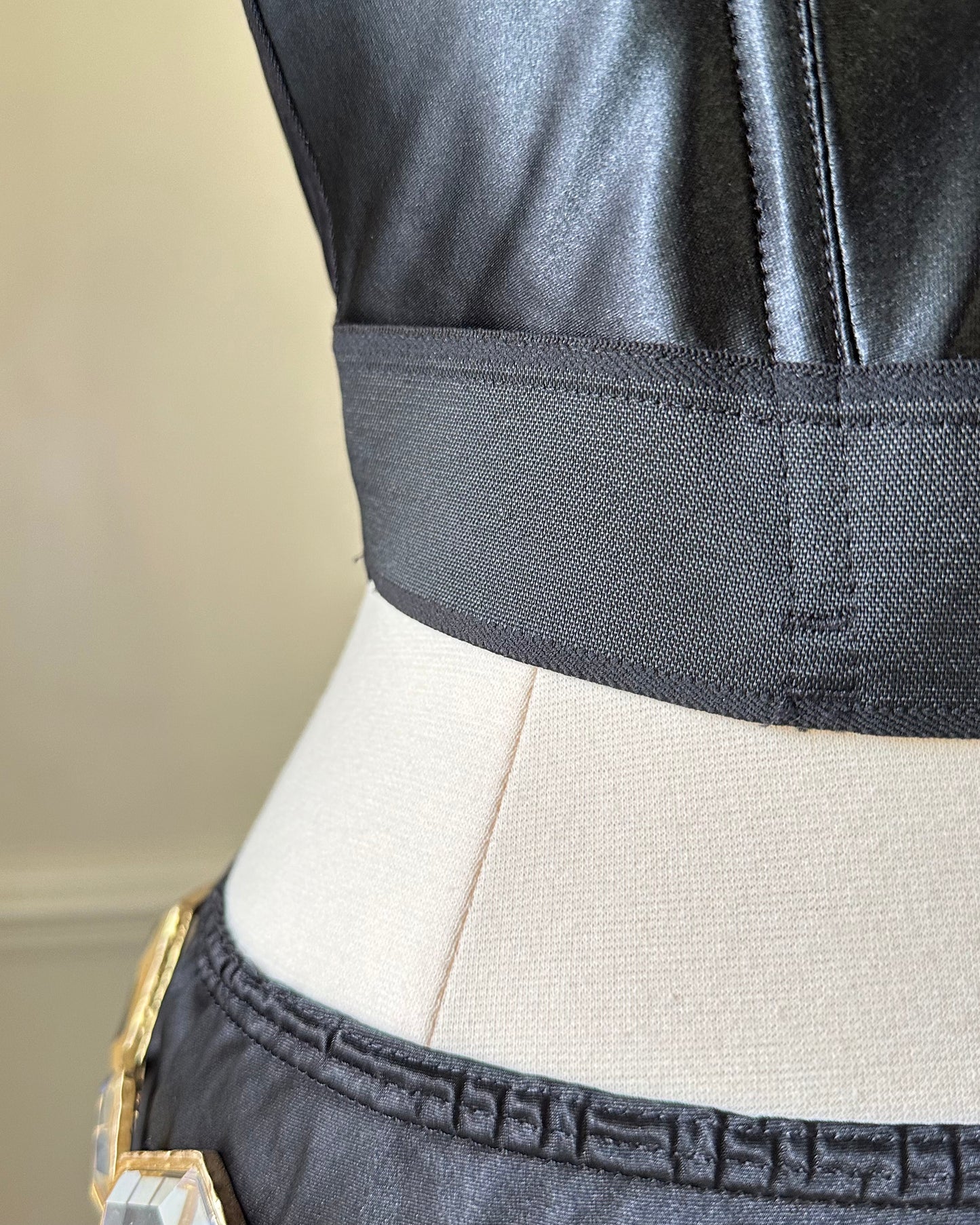 RARE Victoria’s Secret Strapless Bustier Corset with Defined Frame Bone