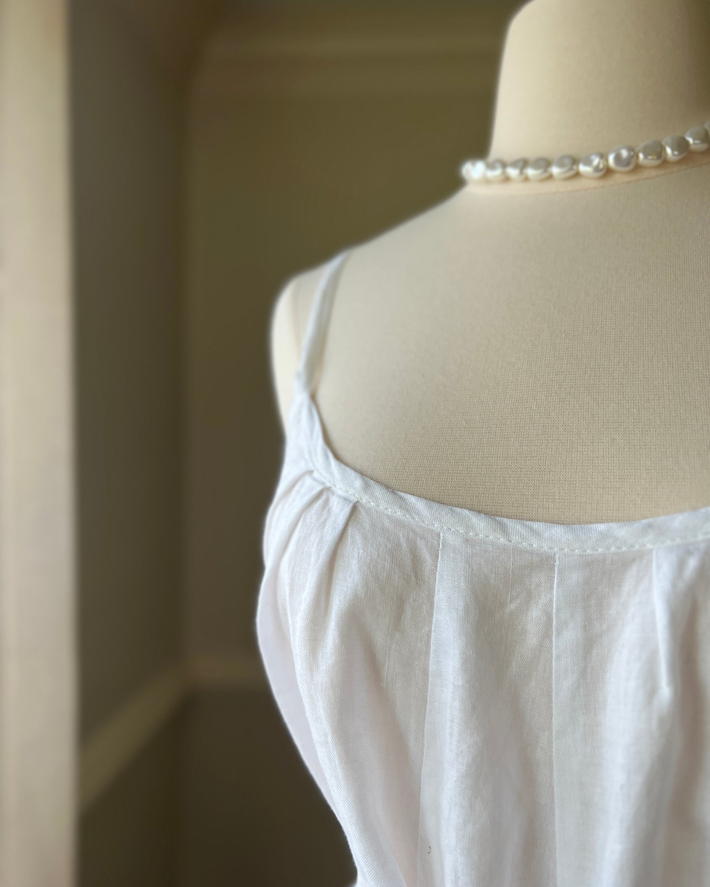 Hard Linen Top featuring Double Waist Linings