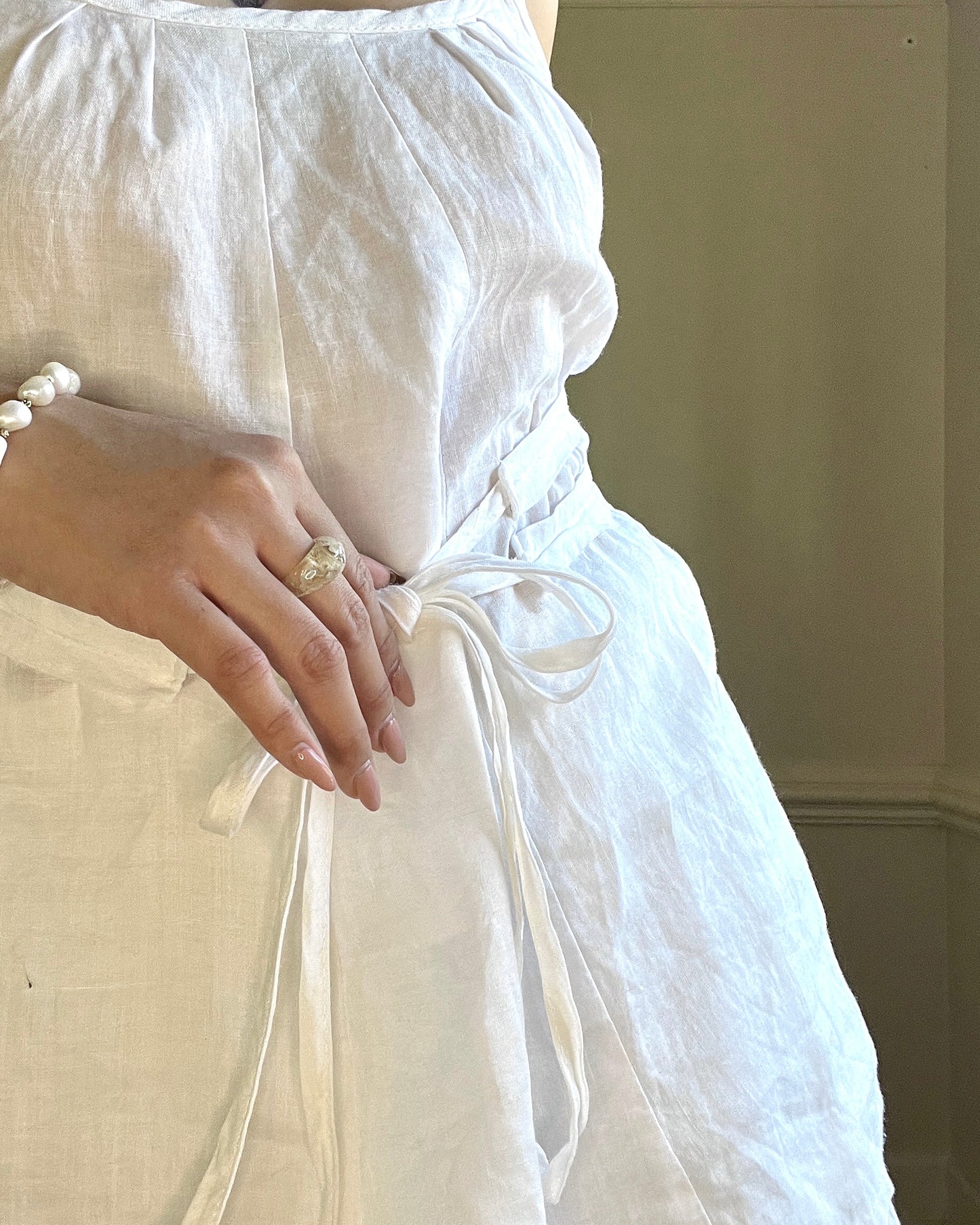 Hard Linen Top featuring Double Waist Linings