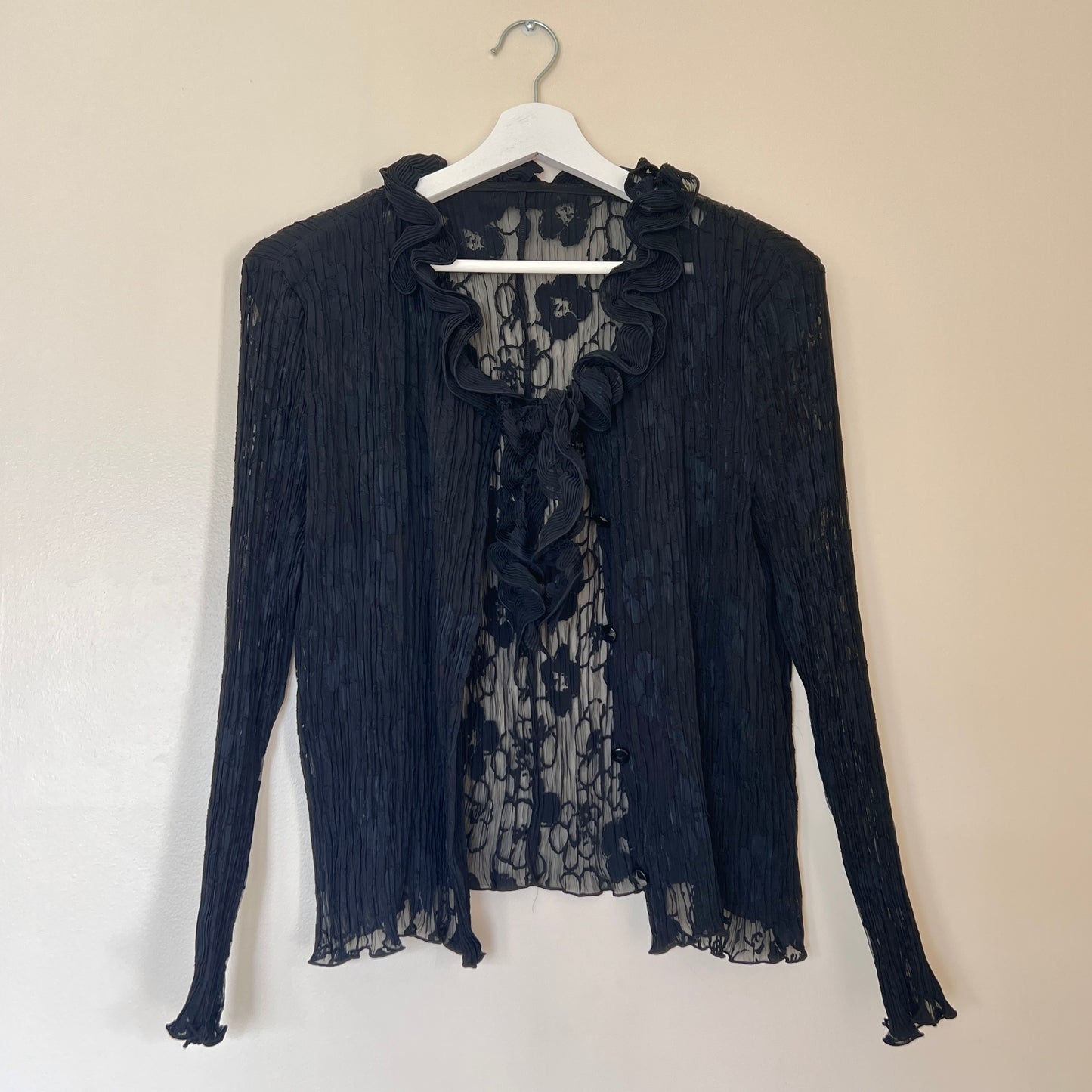 Crinkle Pleated Long Sleeves Blouse featuring Floral Prints