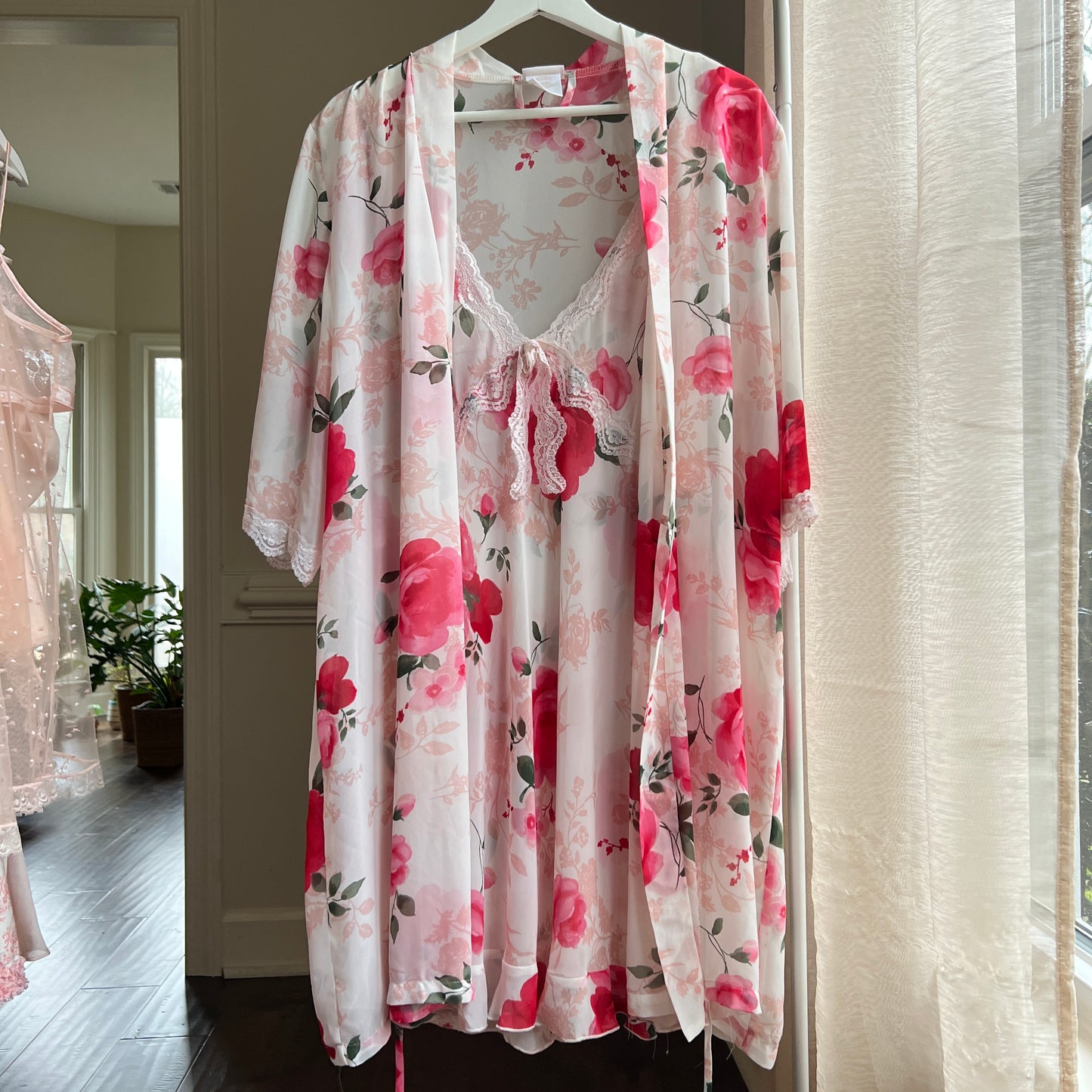 Vintage Secret Treasure’s Chiffon Spring Blossom Set