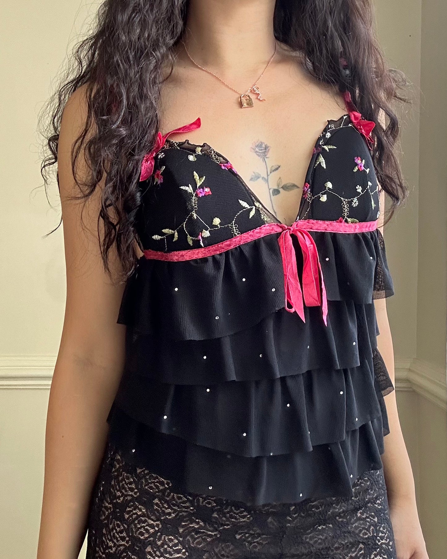 Victoria’s secret y2k black top featuring rose embroidery bustier