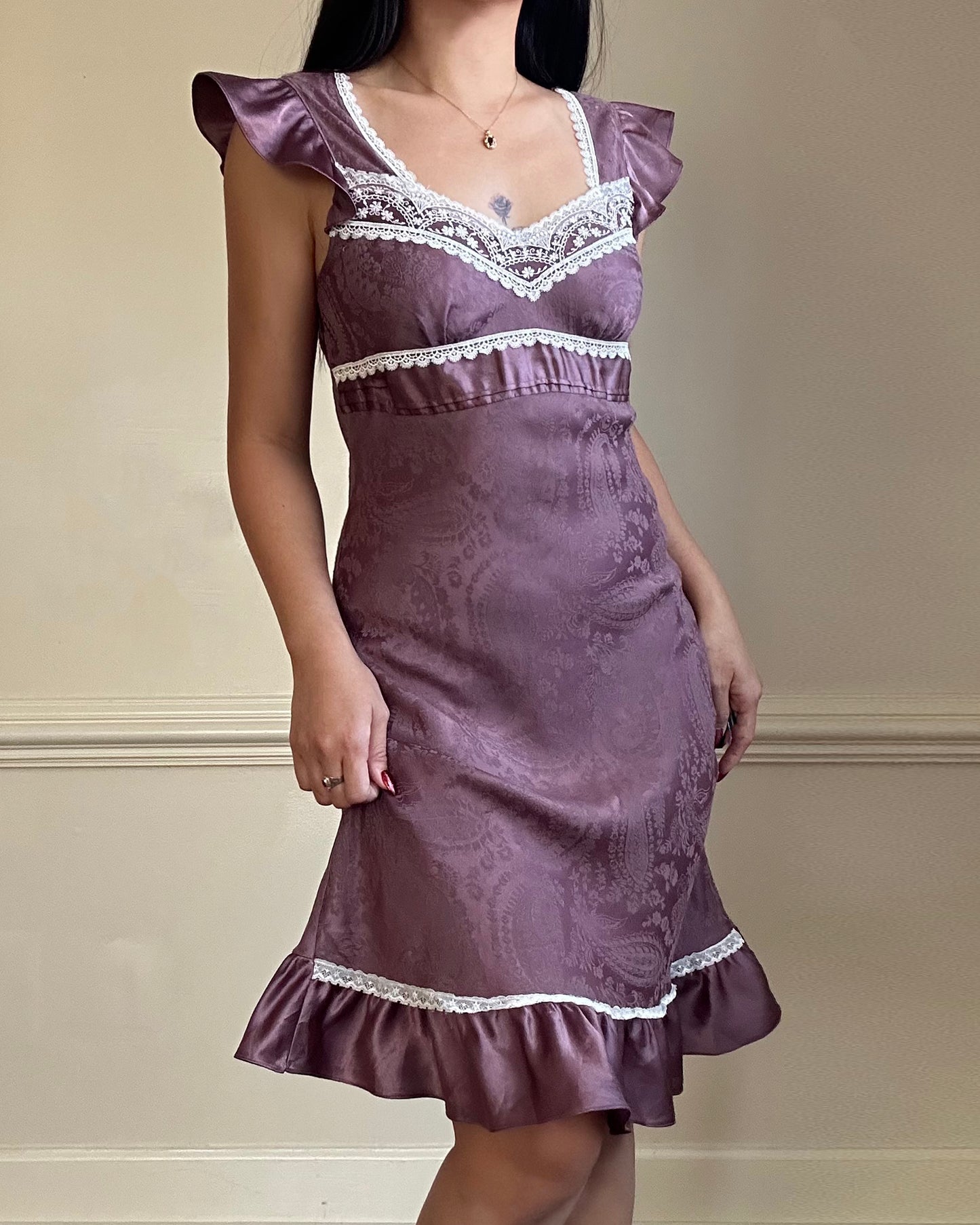 Romantic Mauve Midi Dress featuring Jacquard Satin Fabric