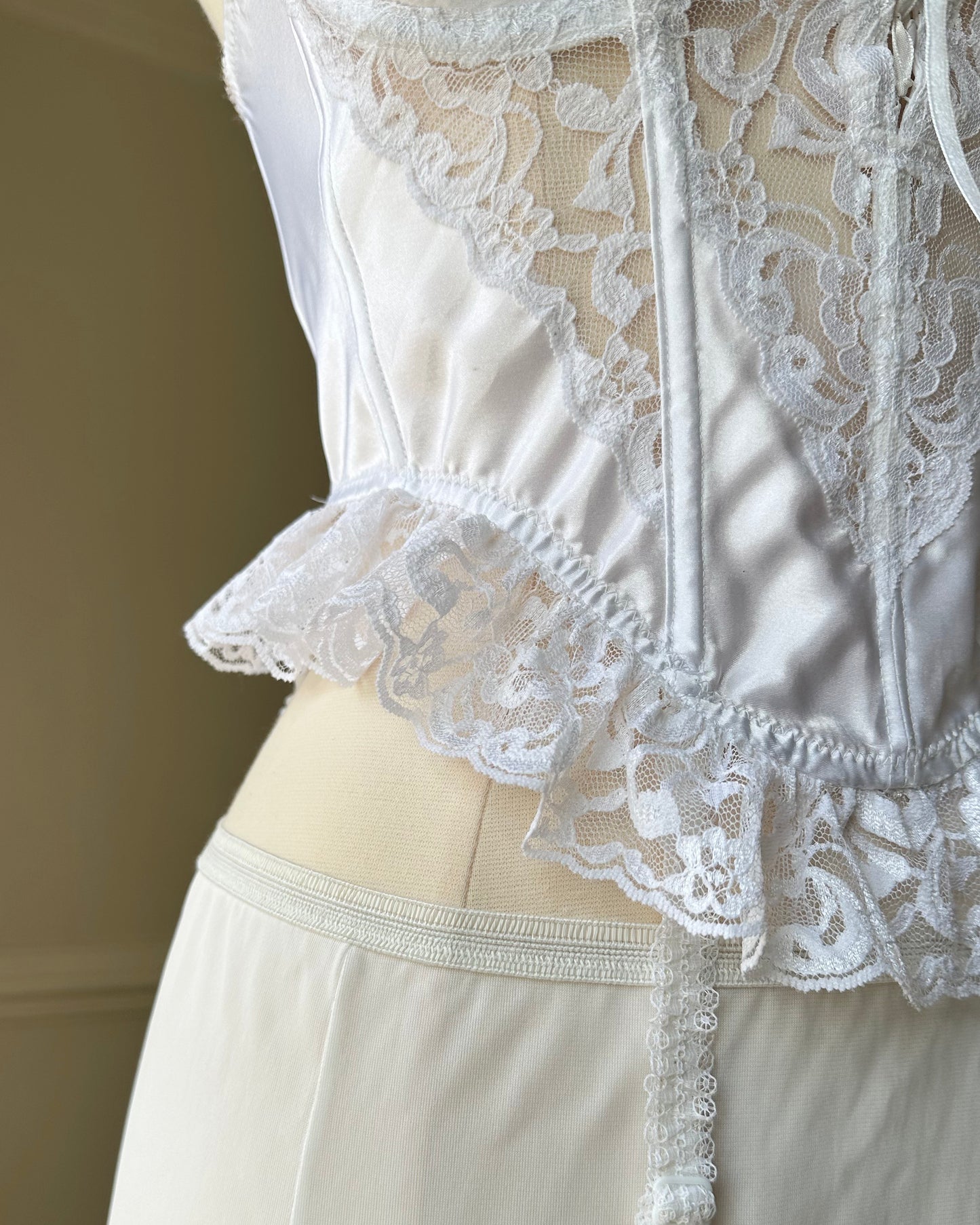 Victoria Secret’s 80's Vintage Strapless Corset featuring Intricate Lace Pattern