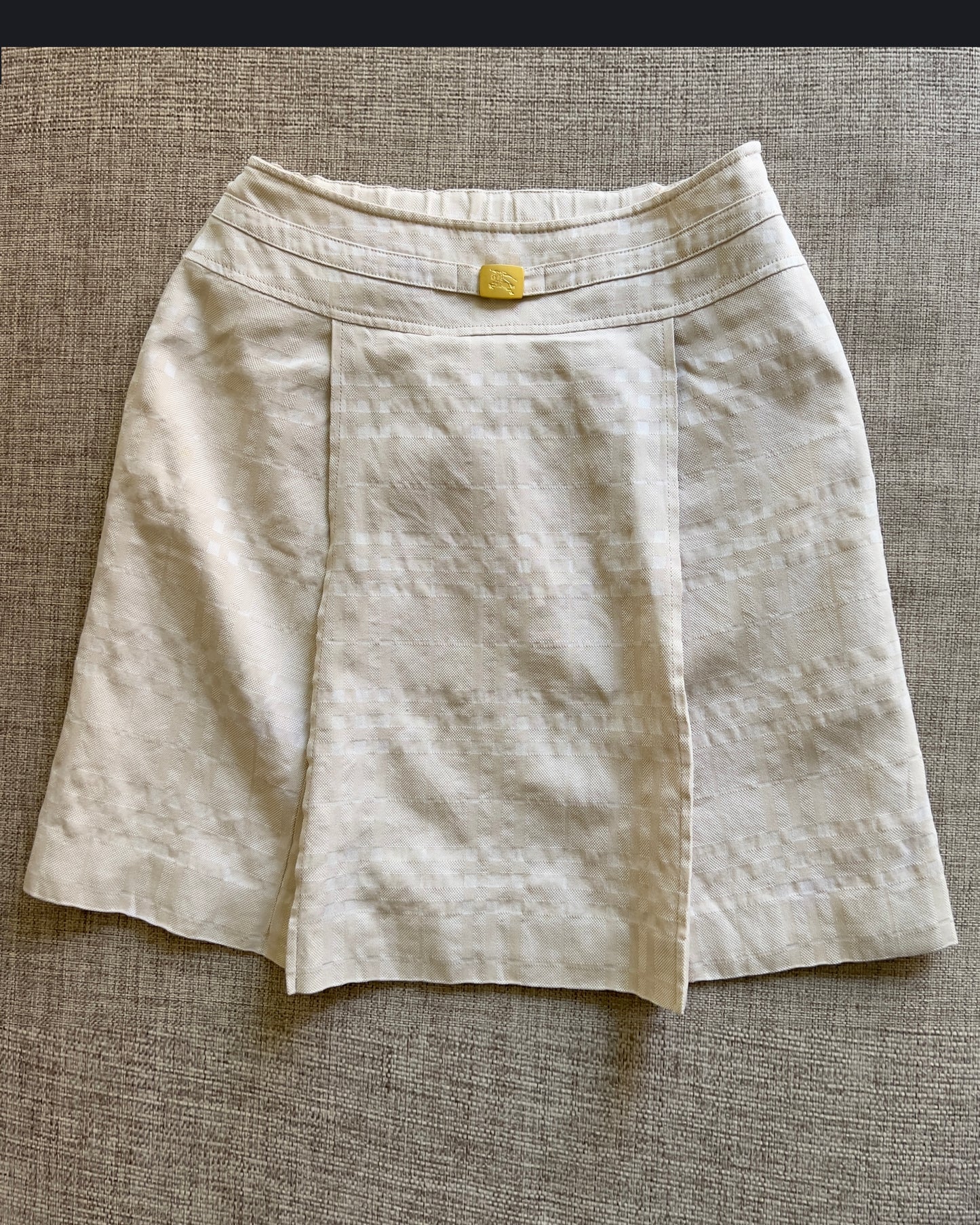 Classy Burberry Pleated Light Beige Mini Skirt